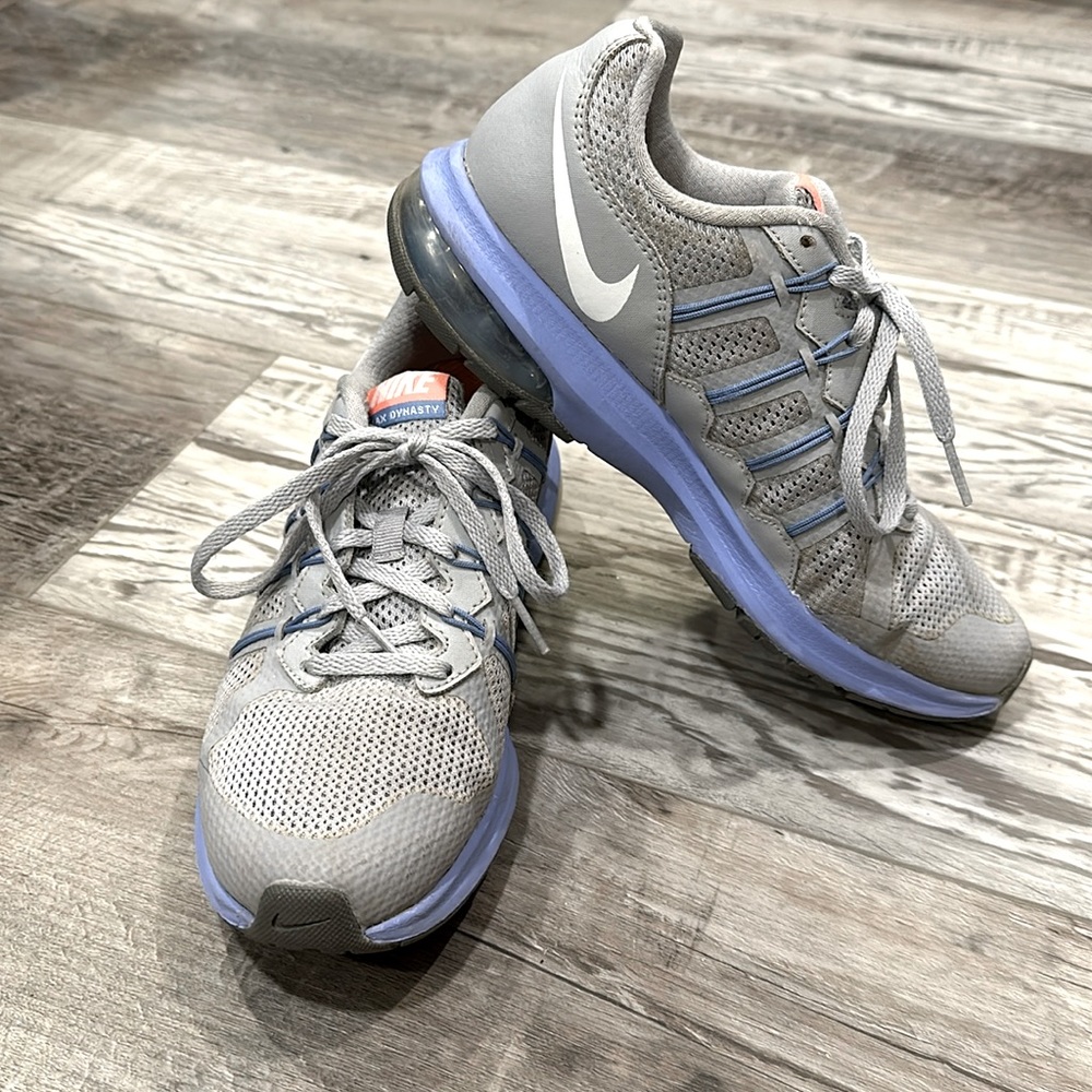 Nike Air Max Size W7. Gray & Blue. Cleaned. Perfect tread!